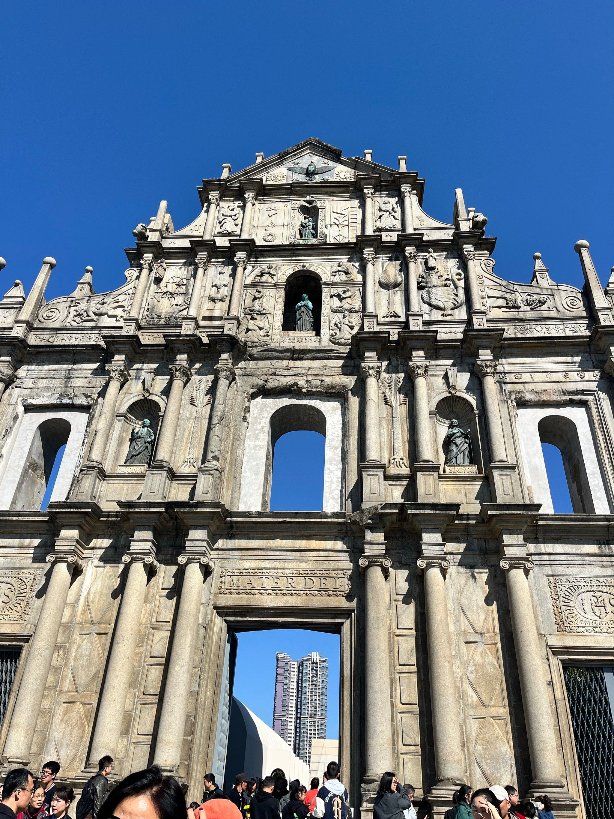 《穿越火线》玩家集体破防:服务器连接失败,你的枪战梦被“断线”了吗?